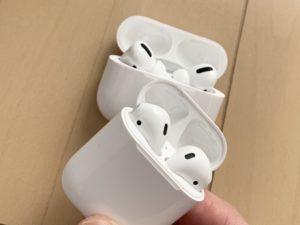 AirPods初代とAirPods Pro